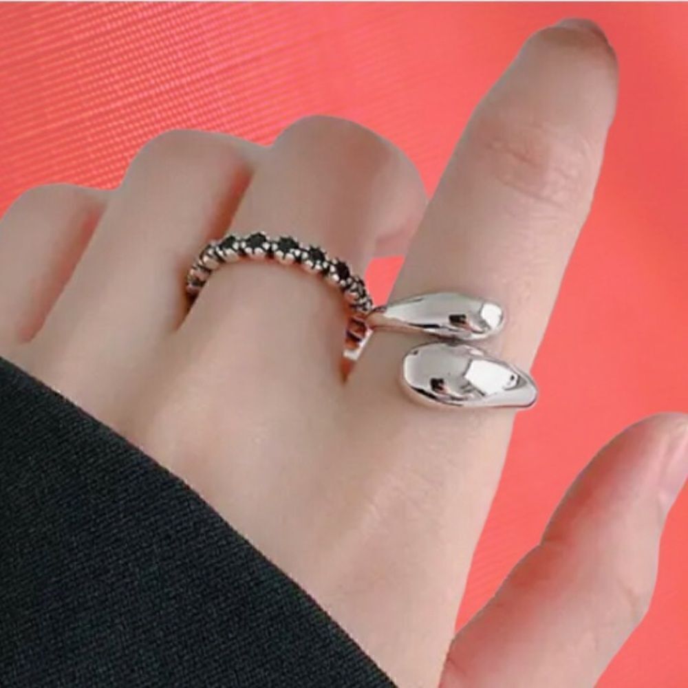 SILVER WATER DROP ADJUSTABLE RING FAMOUS PERSONALITY.